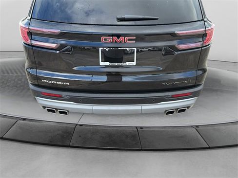 Used 2025 GMC Acadia Elevation image 13