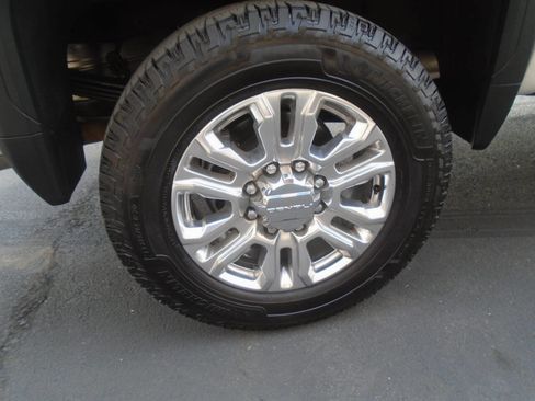 Used 2021 GMC Sierra 2500 Denali w/ Denali Ultimate Package image 19