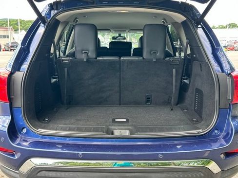 Used 2019 Nissan Pathfinder SL AWD/4WD image 7