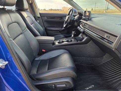 Used 2024 Honda Civic Touring image 27