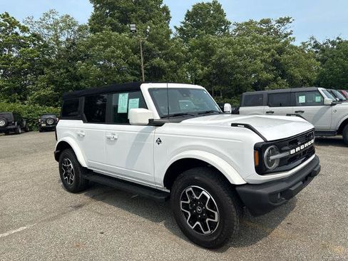 Certified 2022 Ford Bronco Outer Banks AWD/4WD image 1