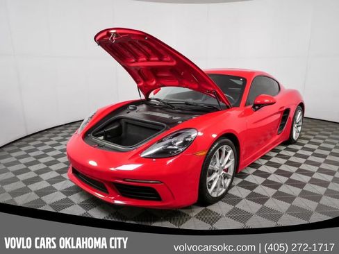 Used 2018 Porsche 718 Cayman RWD image 9