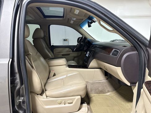 Used 2012 GMC Yukon XL Denali AWD/4WD image 23
