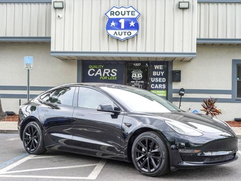 Used 2018 Tesla Model 3 Long Range RWD image 4
