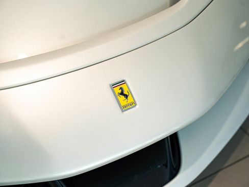 Used 2025 Ferrari SF90 Spider image 46