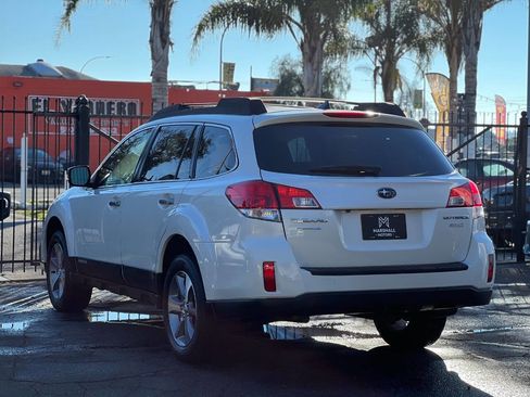 Used 2014 Subaru Outback 2.5i Limited image 6