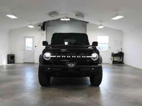 New 2026 Ford Bronco Outer Banks w/ Sasquatch Package AWD/4WD image 2