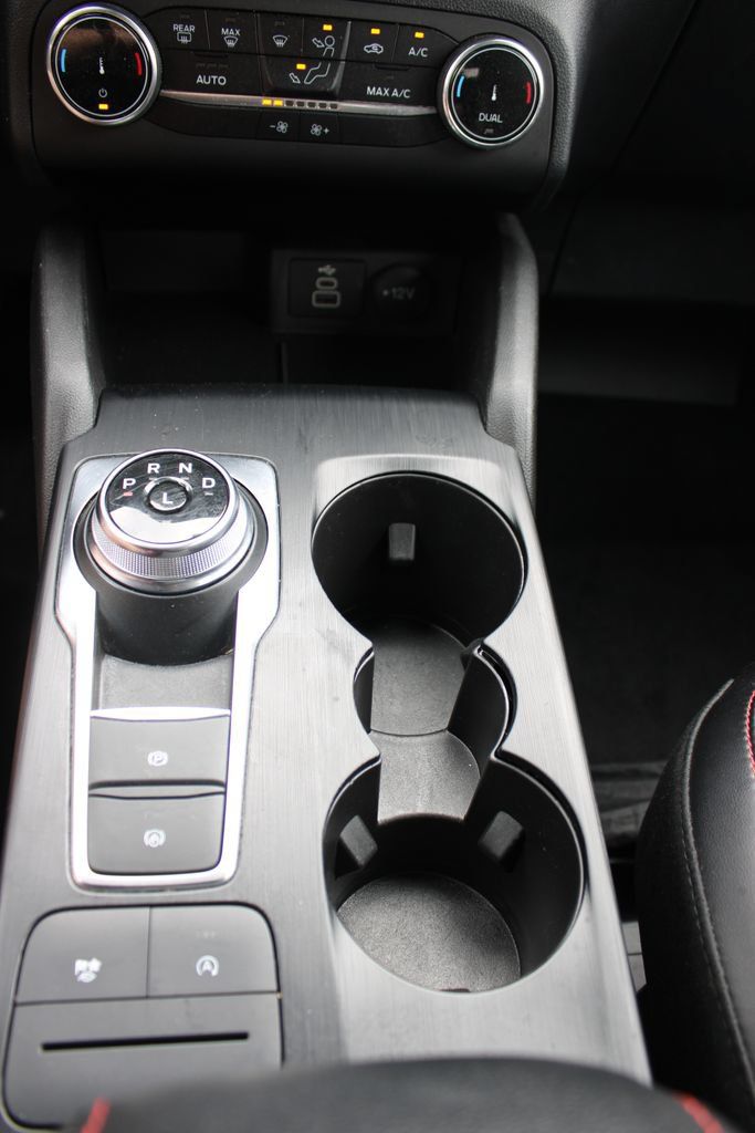Used 2025 Ford Escape ST-Line FWD image 43