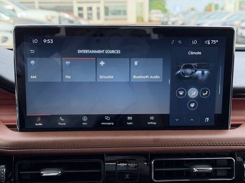 Certified 2023 Lincoln Nautilus Reserve AWD/4WD image 39