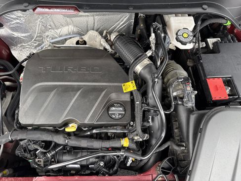 Certified 2024 Chevrolet Trax RS w/ Sunroof Package image 33