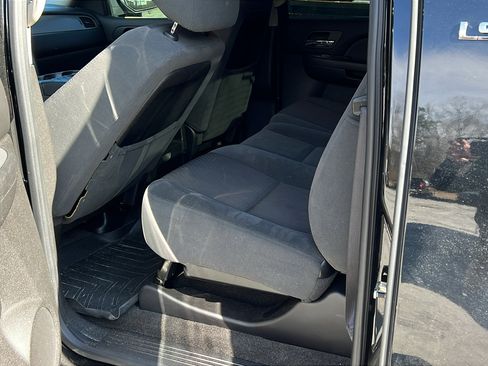 Used 2009 Chevrolet Avalanche LS image 19