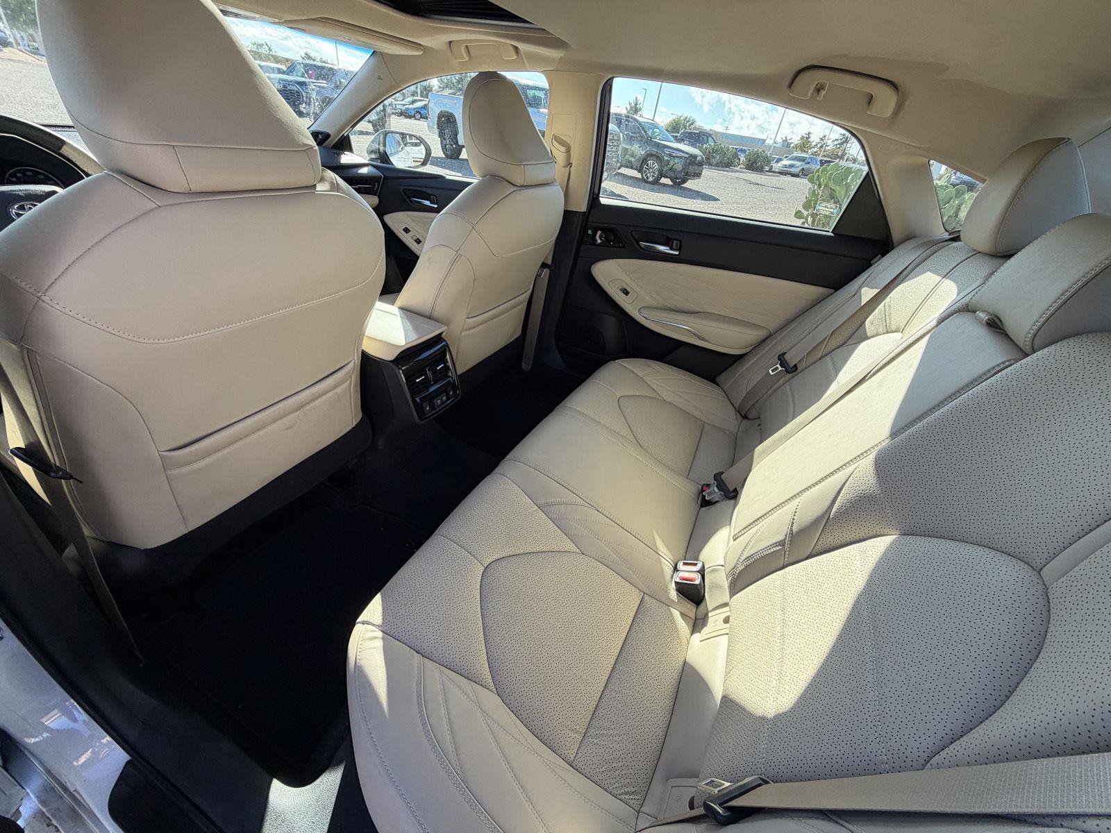Used 2020 Toyota Avalon Limited w/ Advanced Safety Package FWD image 19
