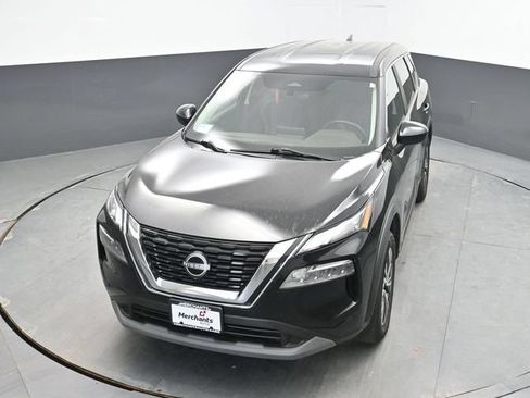 Used 2023 Nissan Rogue SV AWD/4WD image 16