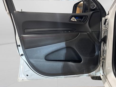 Used 2023 Dodge Durango GT image 15