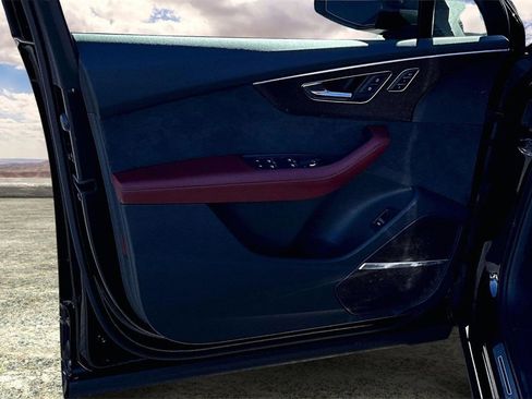 Used 2021 Audi SQ7 Prestige w/ Prestige Package image 19