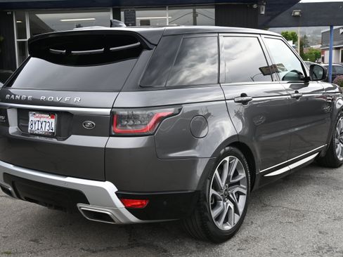 Used 2018 Land Rover Range Rover Sport HSE AWD/4WD image 5