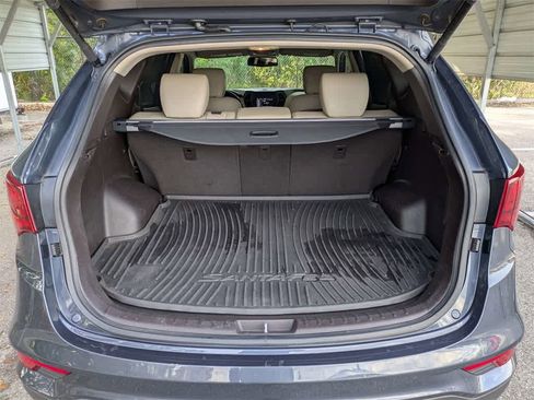 Used 2017 Hyundai Santa Fe Sport image 12