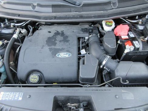 Used 2015 Ford Explorer XLT w/ Equipment Group 202A image 30