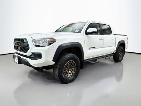 Used 2023 Toyota Tacoma 4x4 Double Cab w/ Trail Edition image 3