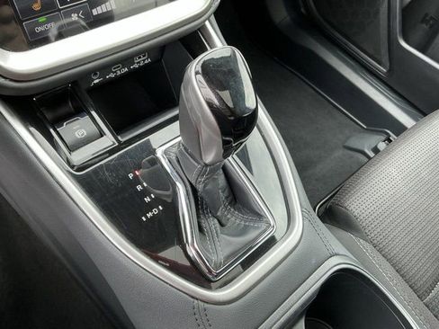 Used 2025 Subaru Outback Premium image 23