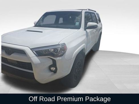 Used 2024 Toyota 4Runner TRD Off-Road Premium image 3