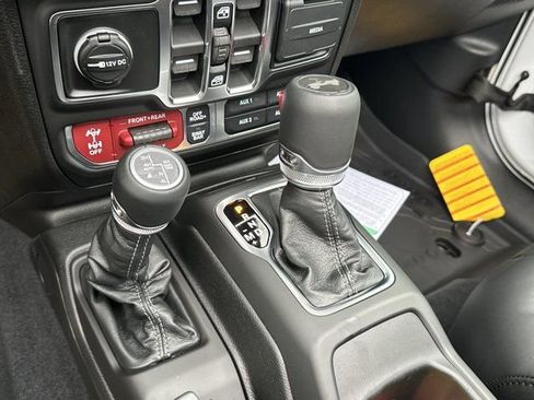 New 2026 Jeep Wrangler Unlimited Rubicon image 33