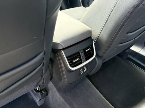 Used 2025 Subaru Outback Onyx Edition image 31