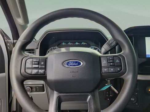 Used 2022 Ford F150 XL w/ Equipment Group 101A High AWD/4WD image 17