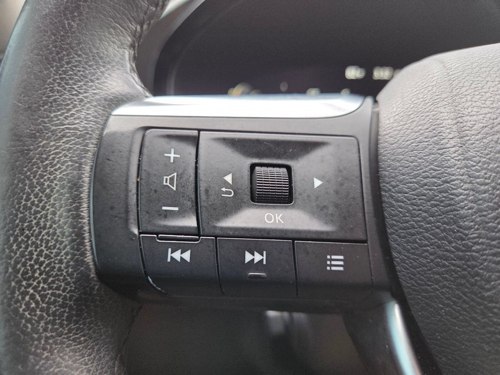 Used 2023 INFINITI QX60 Luxe w/ Cargo Package FWD image 13
