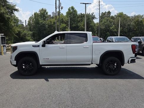 Used 2022 GMC Sierra 1500 AT4 w/ AT4 Premium Package AWD/4WD image 5