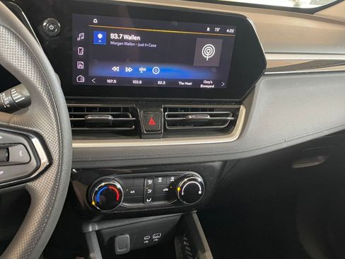 Used 2025 Chevrolet TrailBlazer LT image 18