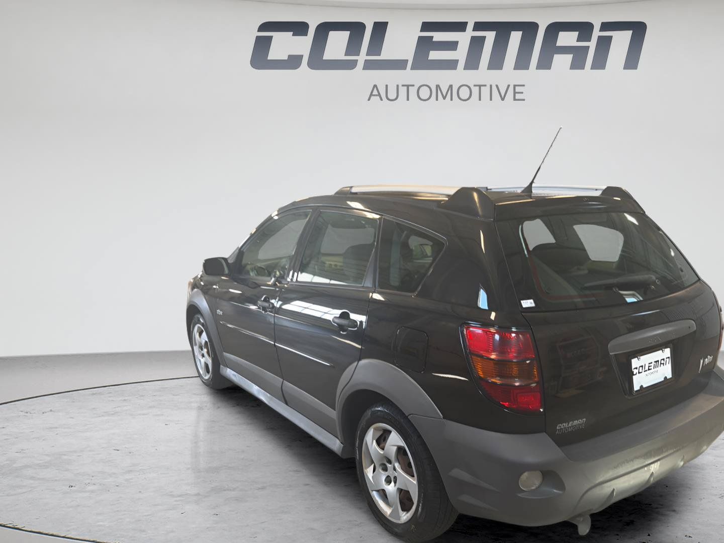 Used 2007 Pontiac Vibe w/ Preferred Package FWD image 3