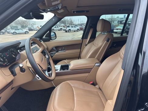 Used 2025 Land Rover Range Rover SE image 8