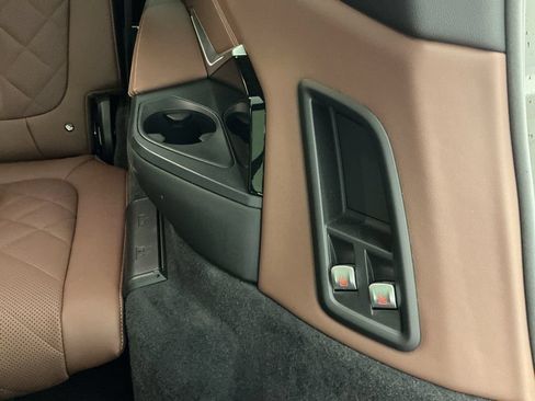Certified 2025 BMW X7 xDrive40i AWD/4WD image 36