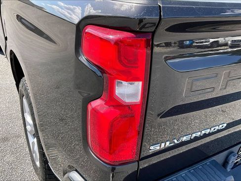 Used 2021 Chevrolet Silverado 1500 Custom RWD image 31
