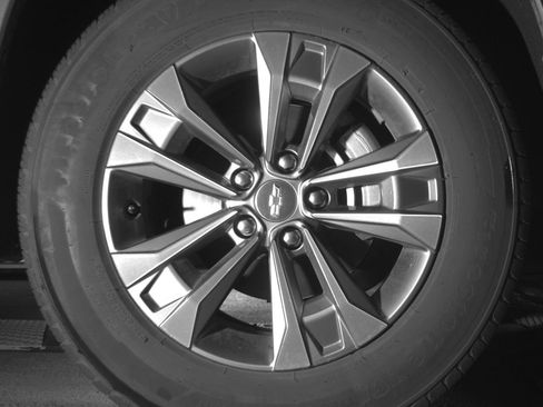 Used 2025 Chevrolet Equinox LT FWD image 13
