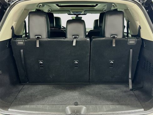 Used 2024 Nissan Pathfinder SL w/ SL Premium Package image 25