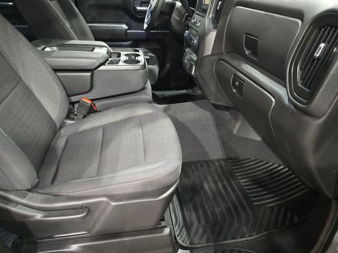 Used 2024 Chevrolet Silverado 1500 Custom Trail Boss AWD/4WD image 10