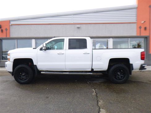 Used 2018 Chevrolet Silverado 3500 LTZ w/ Duramax Plus Package image 2