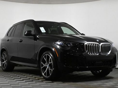Used 2026 BMW X5 xDrive40i w/ M Sport Package image 9