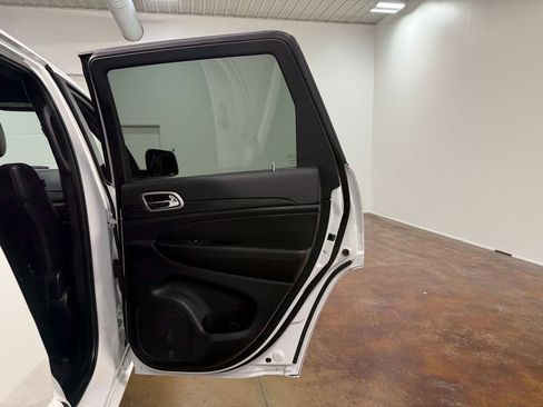 Used 2022 Jeep Grand Cherokee Altitude image 63