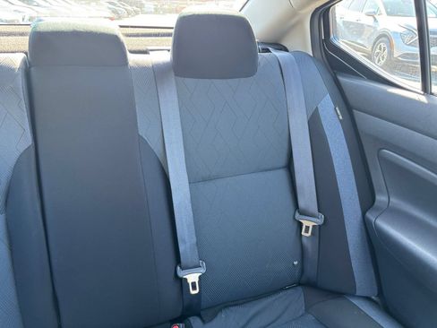 Used 2025 Nissan Versa SV FWD image 37