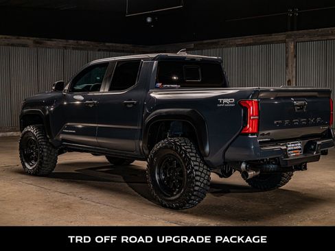 Used 2026 Toyota Tacoma TRD Off-Road w/ TRD Off Road Upgrade Package AWD/4WD image 7