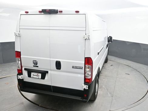 Used 2024 RAM ProMaster 2500 w/ Convenience Group FWD image 27