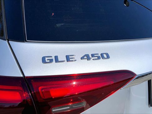 New 2026 Mercedes-Benz GLE 450 4MATIC image 19