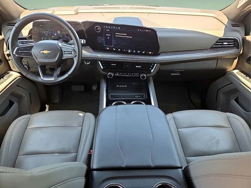 Certified 2025 Chevrolet Tahoe LT AWD/4WD image 15
