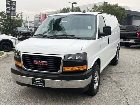 Used 2024 GMC Savana 2500 w/ Driver Convenience Package image 1