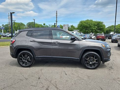 Certified 2022 Jeep Compass Latitude AWD/4WD image 8