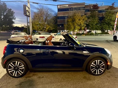 Used 2019 MINI Cooper S image 23