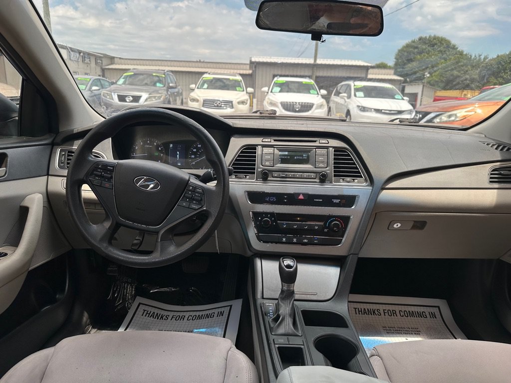 Used 2017 Hyundai Sonata SE FWD image 9